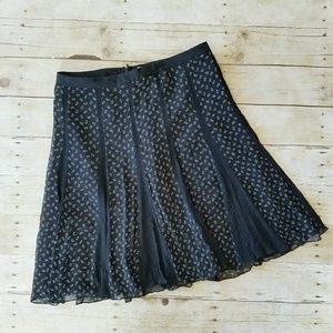 Ann Taylor black and white floral skirt, size 10